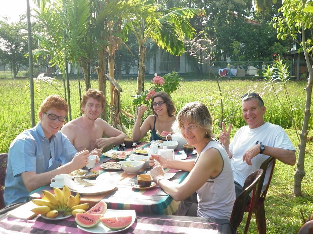 פולונרואה Thisara Guest House מראה חיצוני תמונה