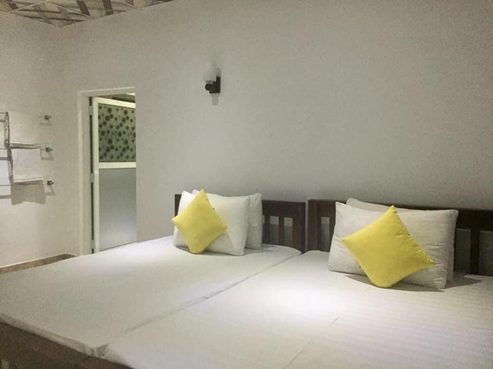 פולונרואה Thisara Guest House מראה חיצוני תמונה