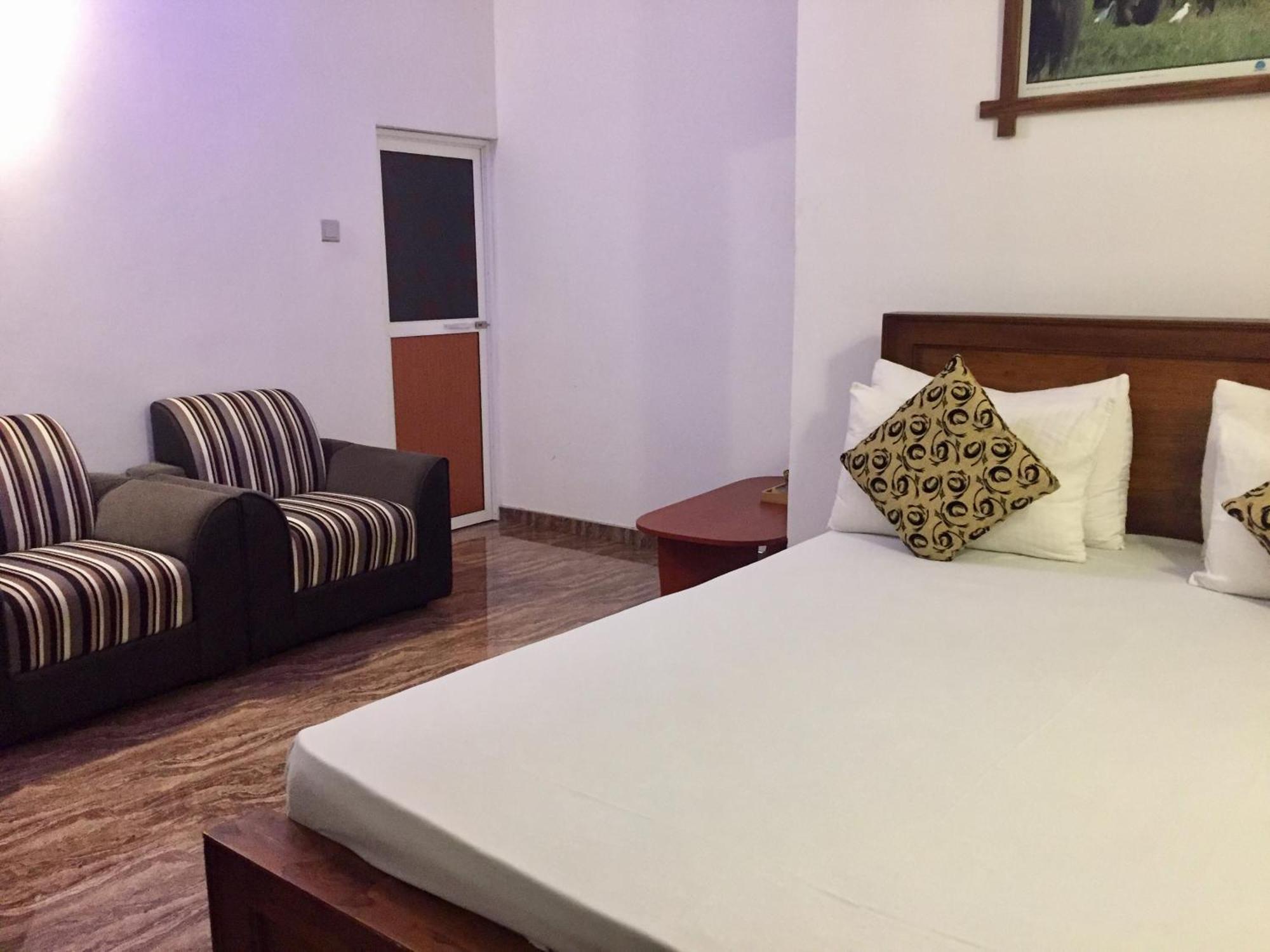 פולונרואה Thisara Guest House חדר תמונה