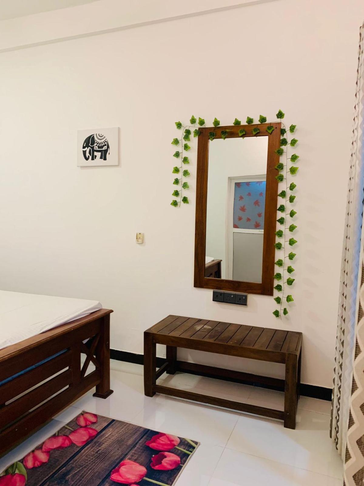 פולונרואה Thisara Guest House מראה חיצוני תמונה