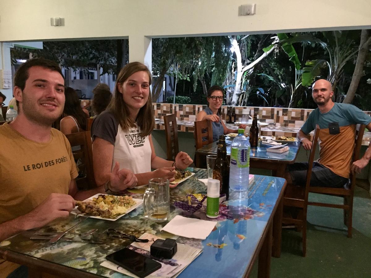 פולונרואה Thisara Guest House מראה חיצוני תמונה